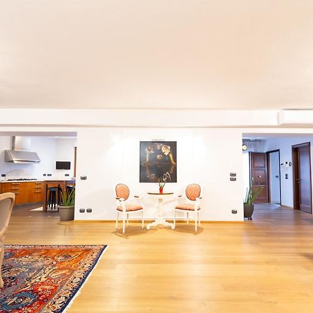 Villa Adige Luxury - M&M Holiday House بيرودجا المظهر الخارجي الصورة