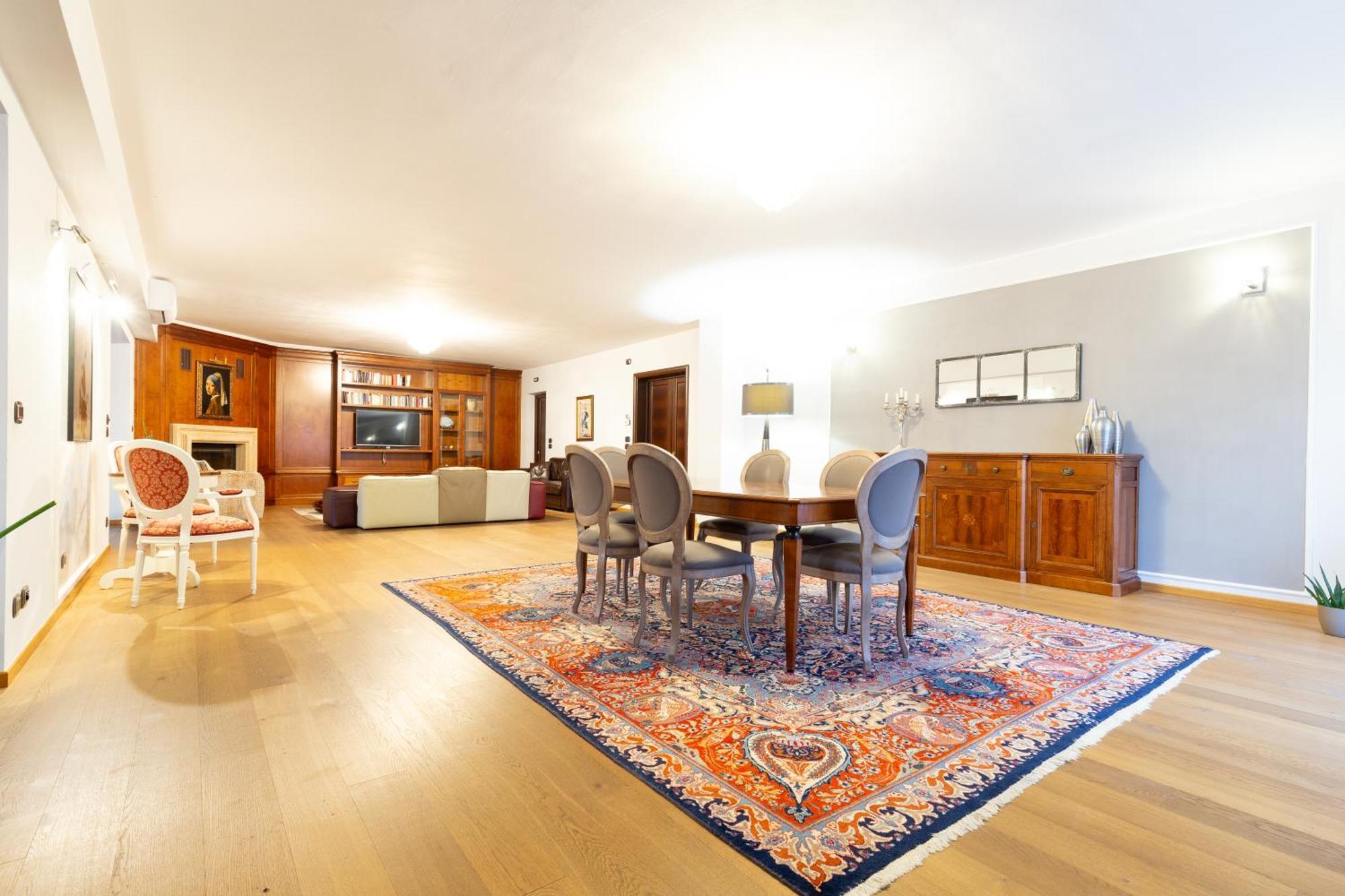 Villa Adige Luxury - M&M Holiday House بيرودجا المظهر الخارجي الصورة