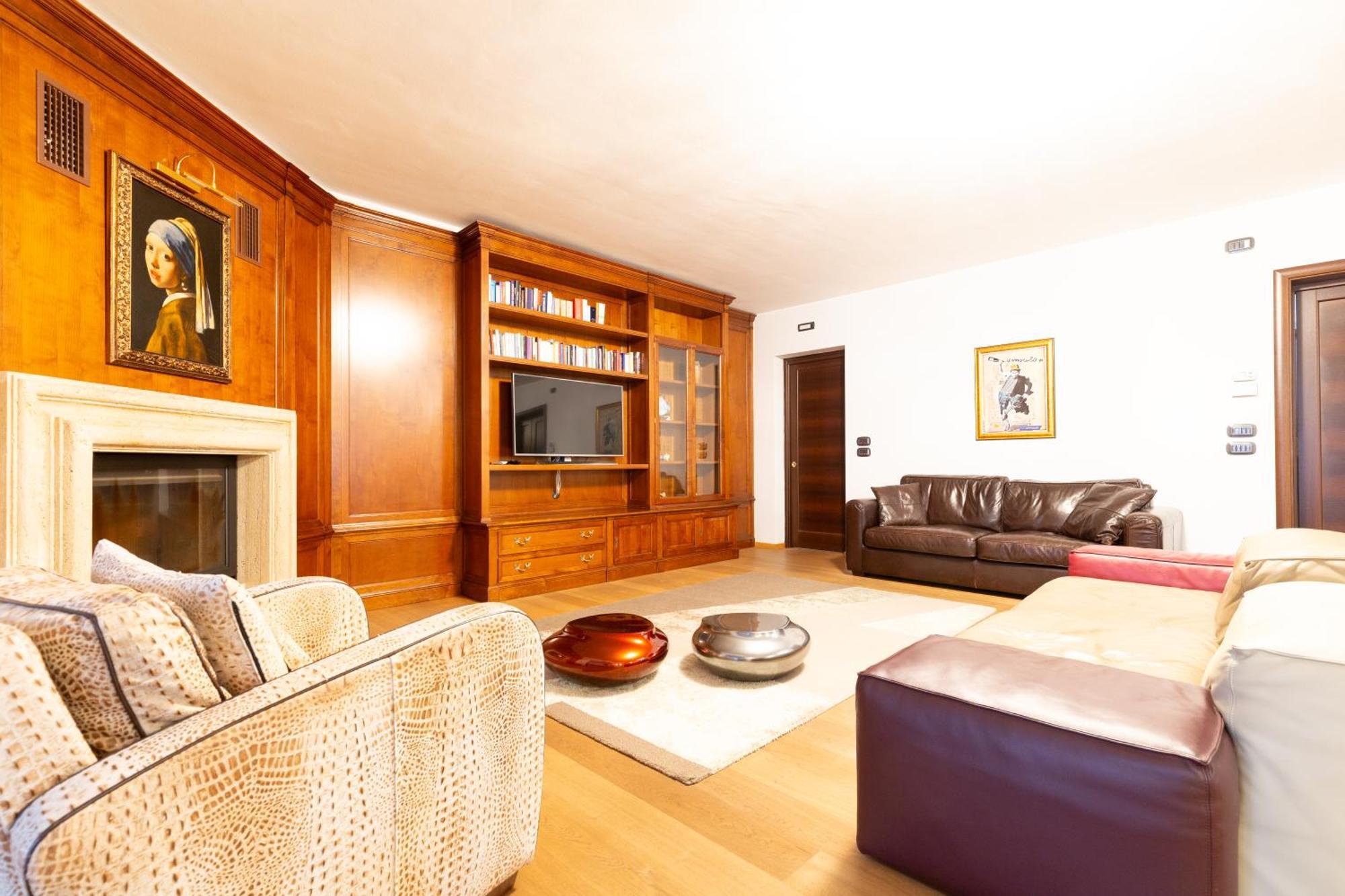 Villa Adige Luxury - M&M Holiday House بيرودجا المظهر الخارجي الصورة