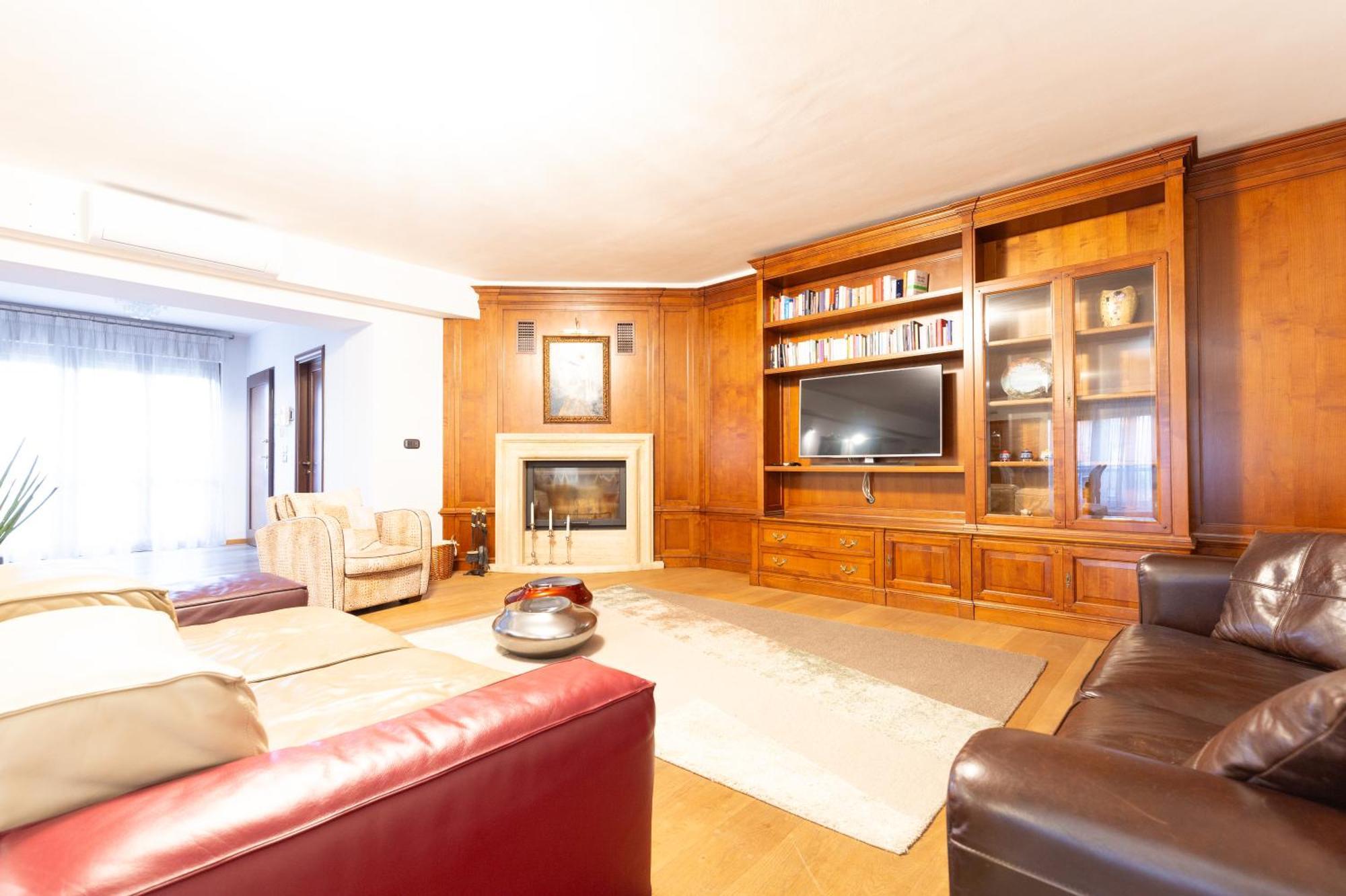 Villa Adige Luxury - M&M Holiday House بيرودجا المظهر الخارجي الصورة