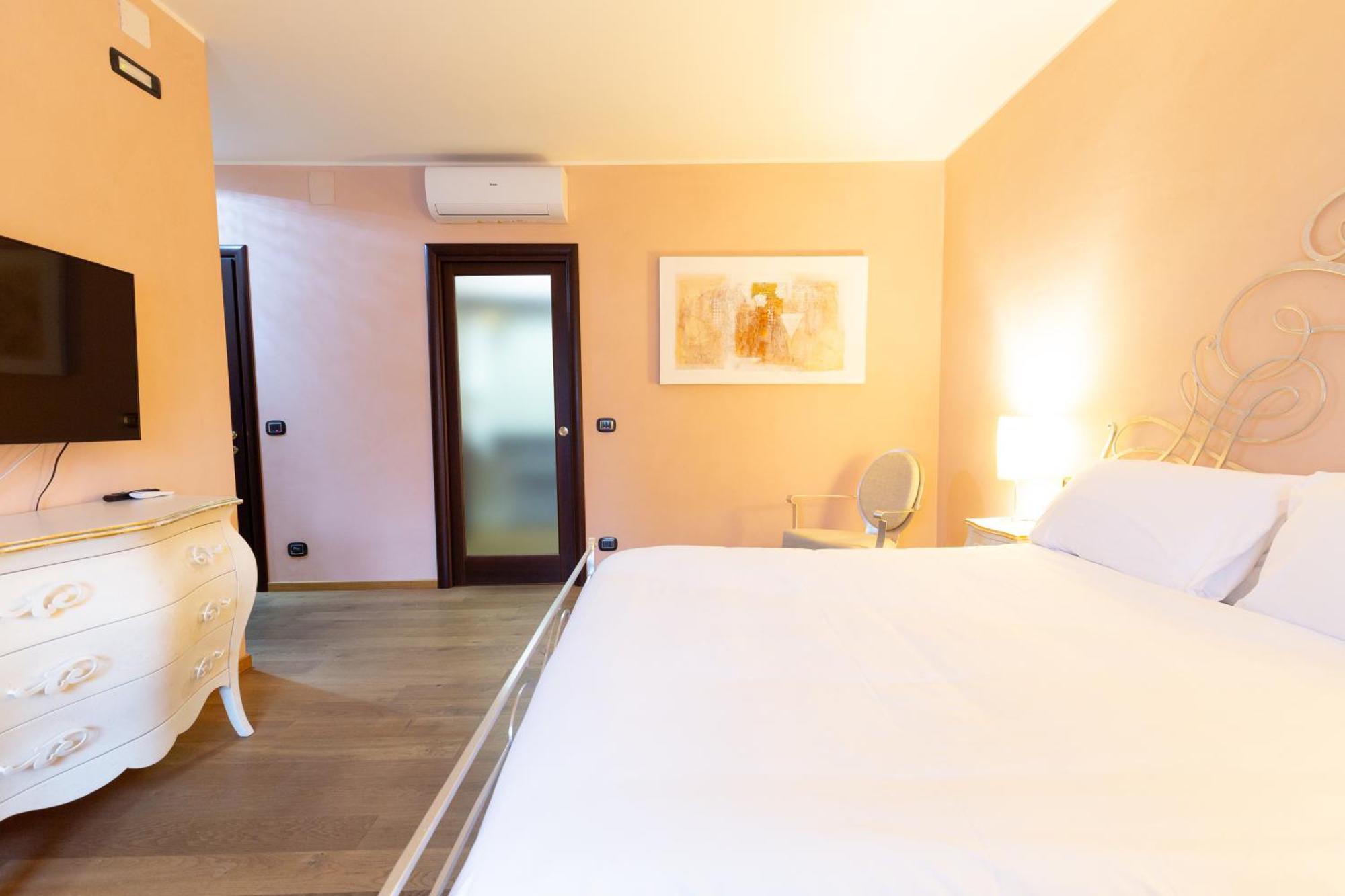 Villa Adige Luxury - M&M Holiday House بيرودجا المظهر الخارجي الصورة