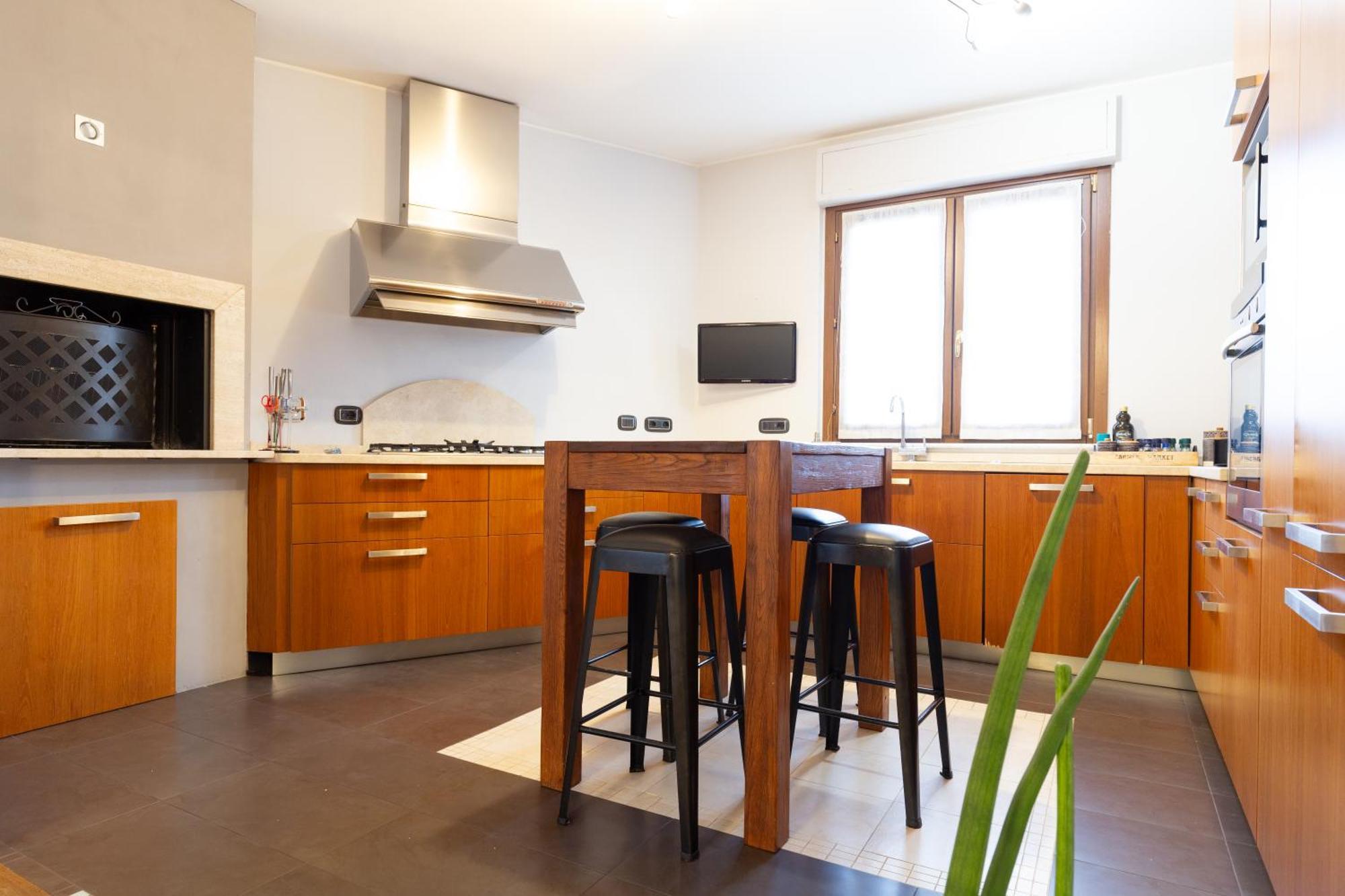 Villa Adige Luxury - M&M Holiday House بيرودجا المظهر الخارجي الصورة