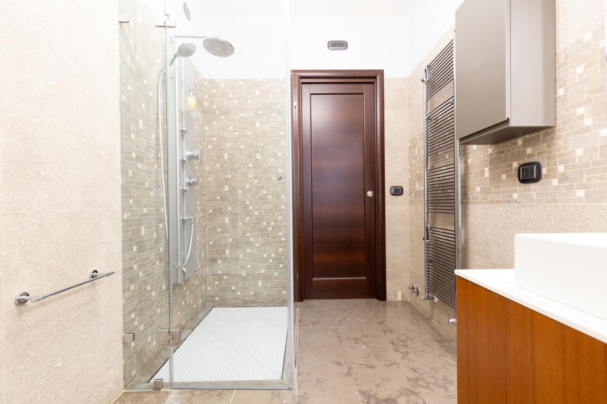 Villa Adige Luxury - M&M Holiday House بيرودجا المظهر الخارجي الصورة